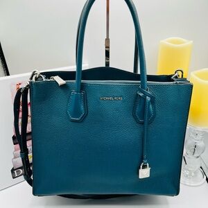 Michael Kors Mercer Large Pebble Leather Accordion Tote - EUC